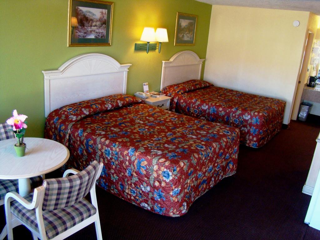 Holiday Terrace Inn - Pigeon Forge Kamer foto